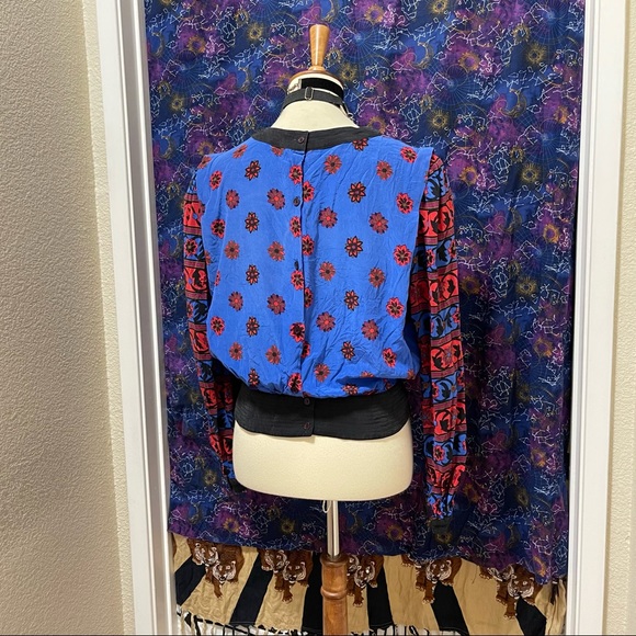 🌈 Lovely Vintage flower art blouse - Picture 8 of 11